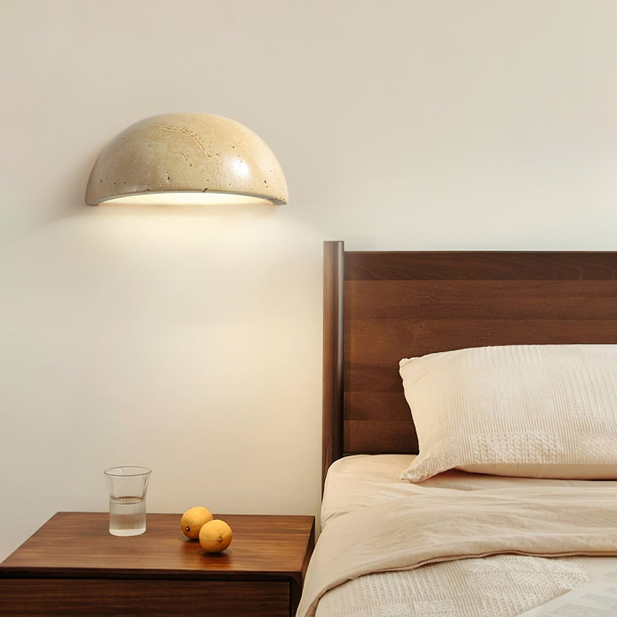 Vethayra Half-koepelvormige travertin wandlamp