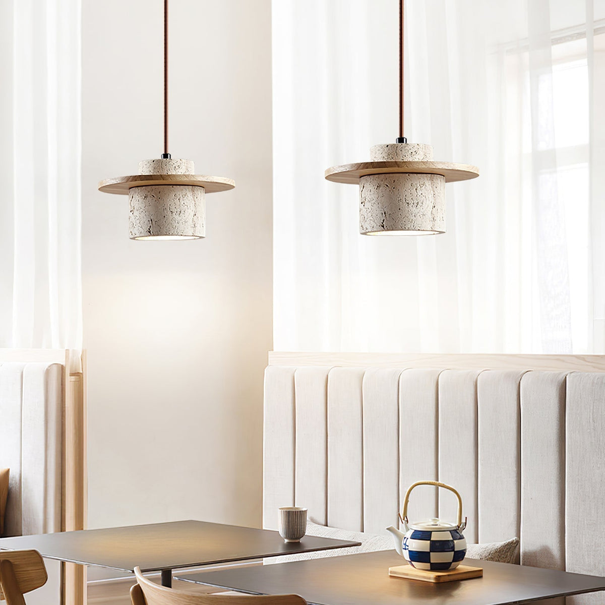 Valerelle hanglamp met cirkelvormige travertin schijf en cilindrische stenen kap
