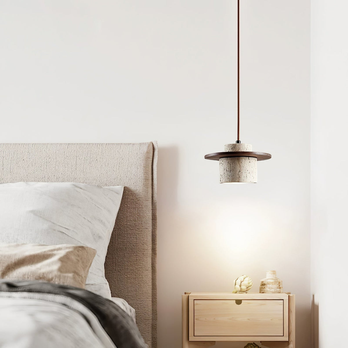 Valerelle hanglamp met cirkelvormige travertin schijf en cilindrische stenen kap
