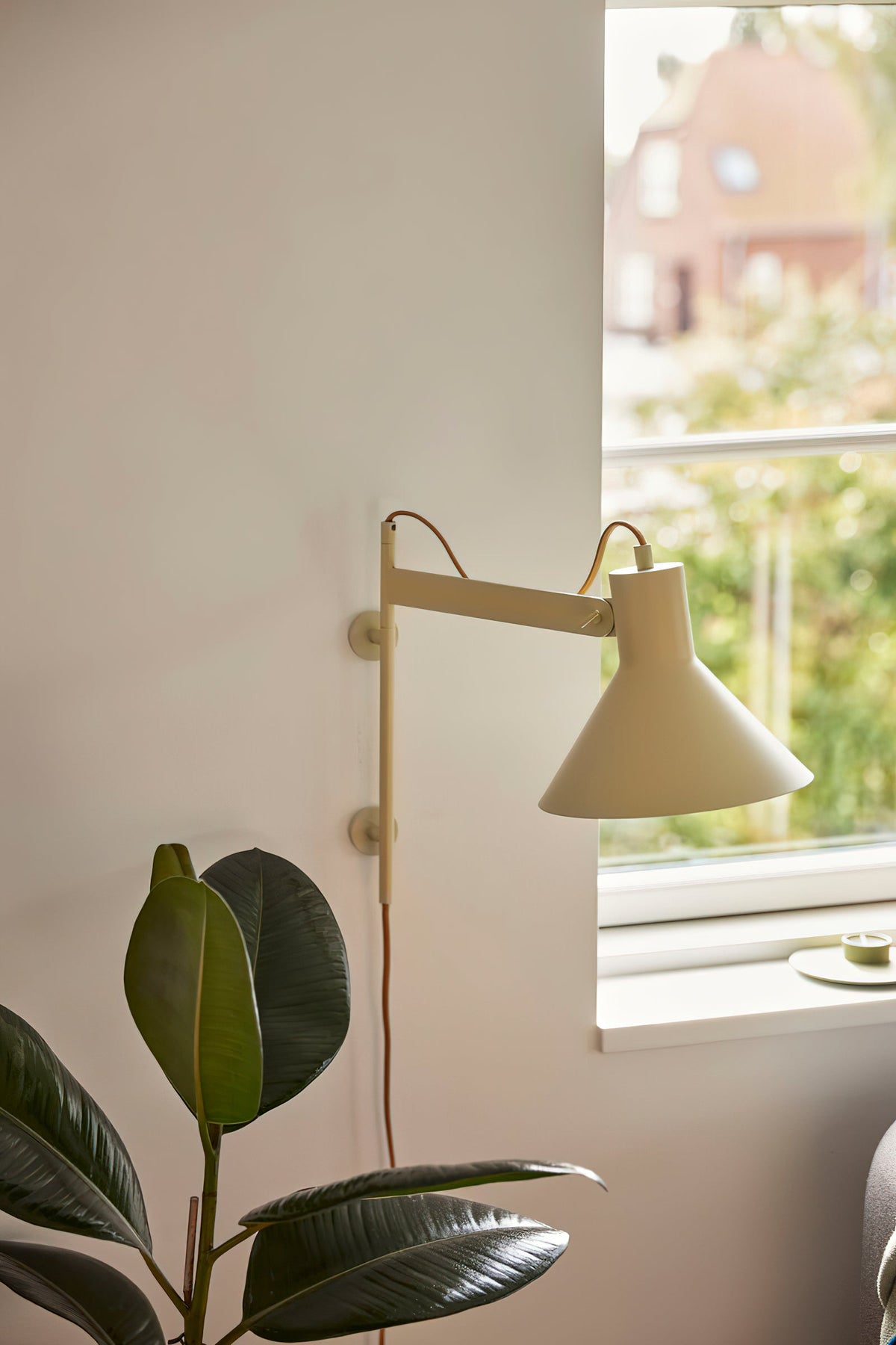 Avenirise wandlamp