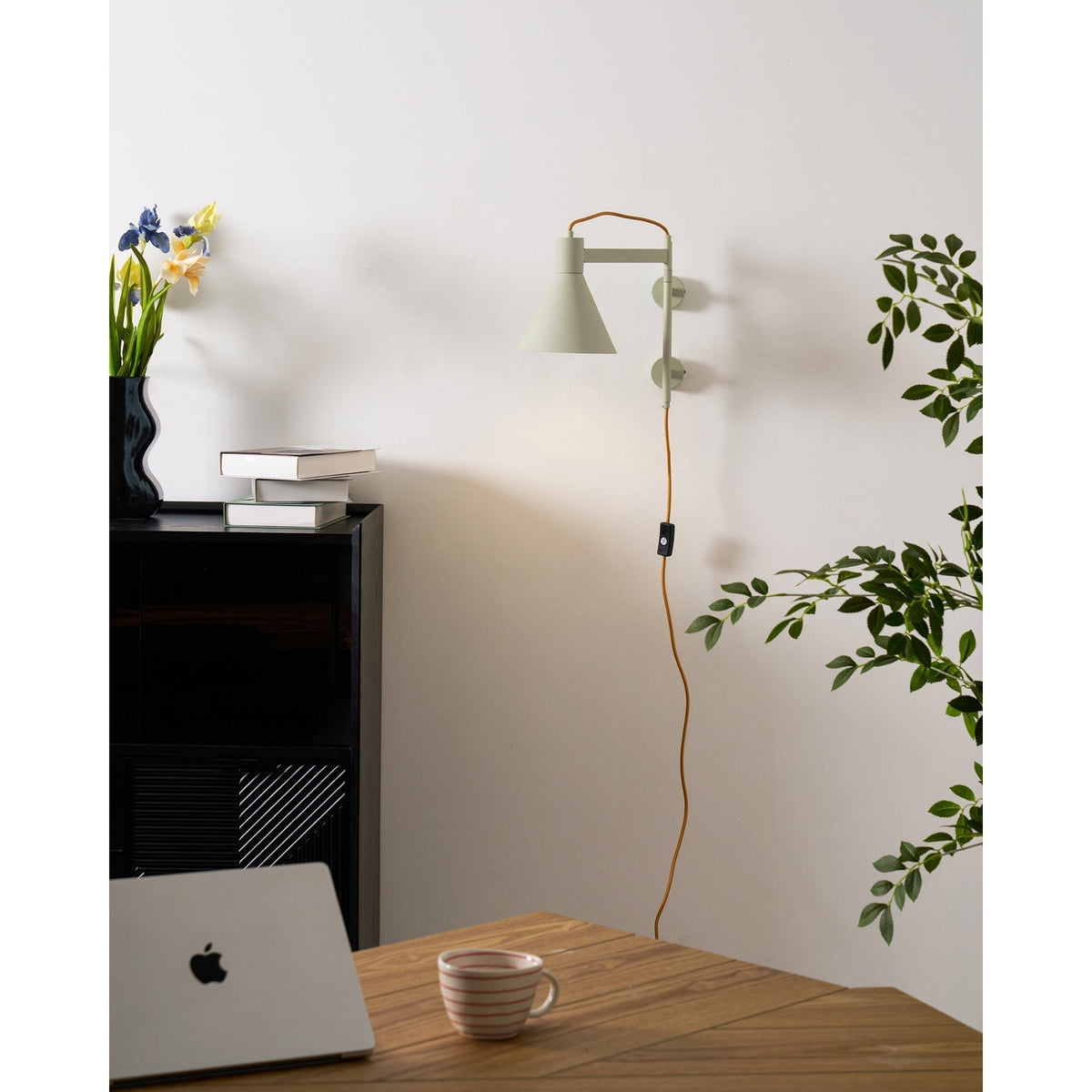 Avenirise wandlamp
