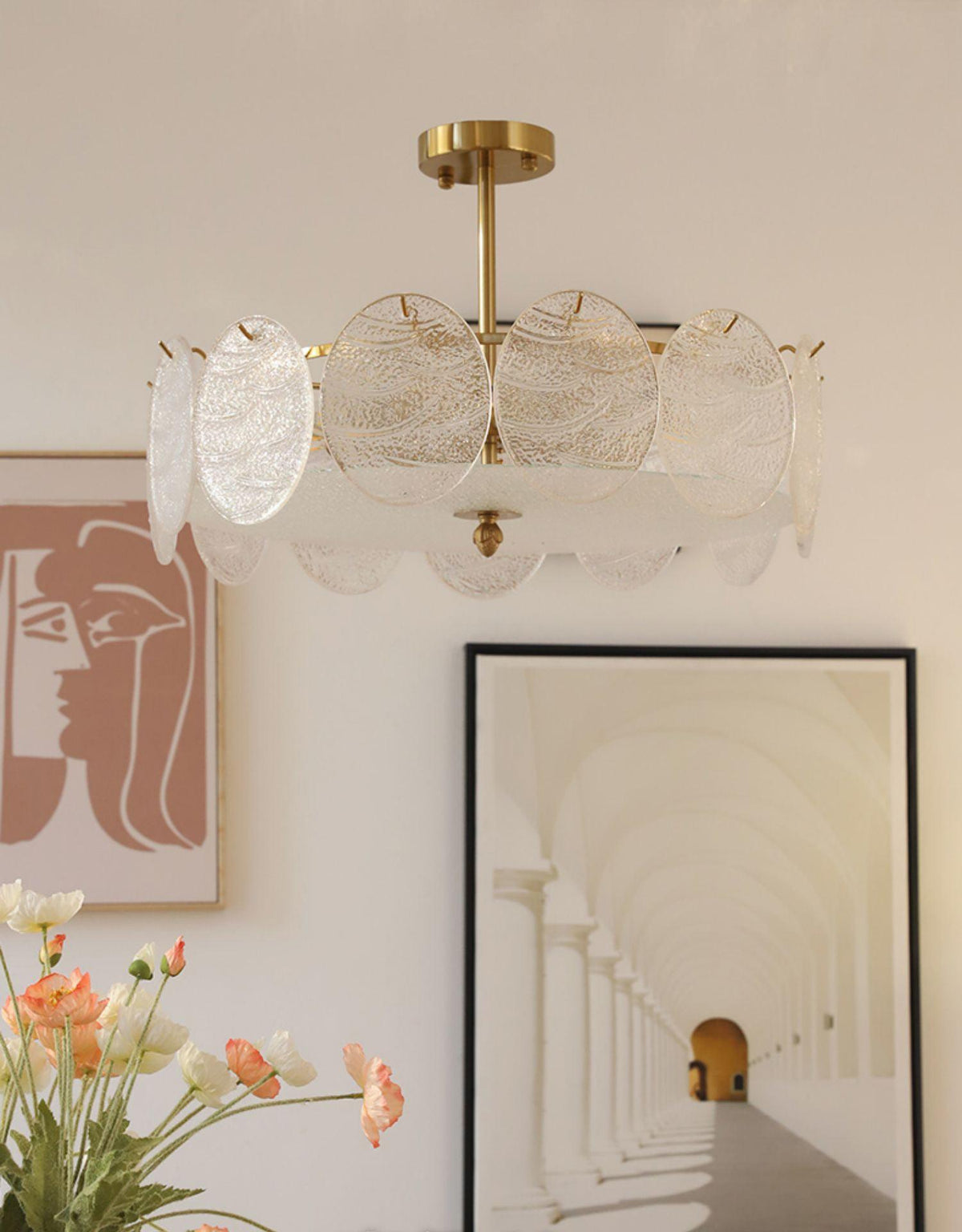 Velalaine plafondlamp van glas met afwerking en ribbelglas goudkleurig