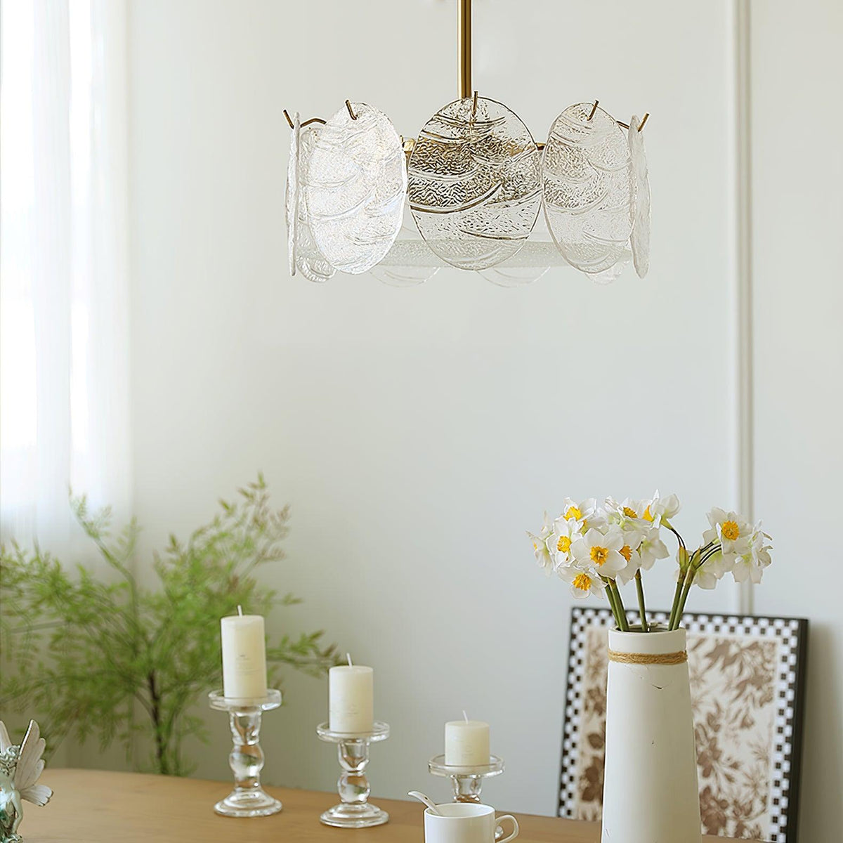 Velalaine plafondlamp van glas met afwerking en ribbelglas goudkleurig