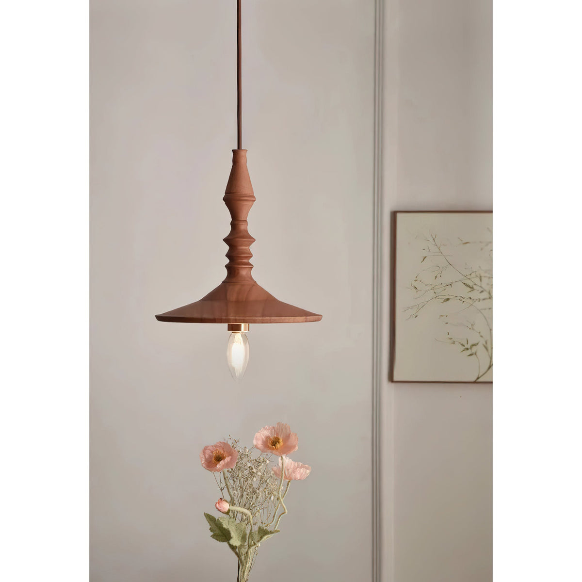 Teriinise hanglamp van walnoothout