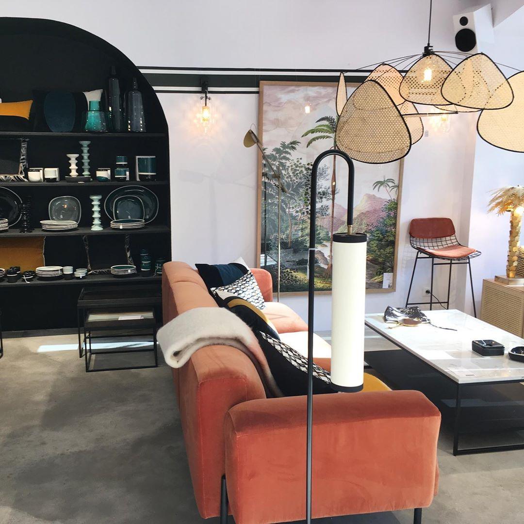 Ariinora hanglamp met rotan en swag industriële stijl