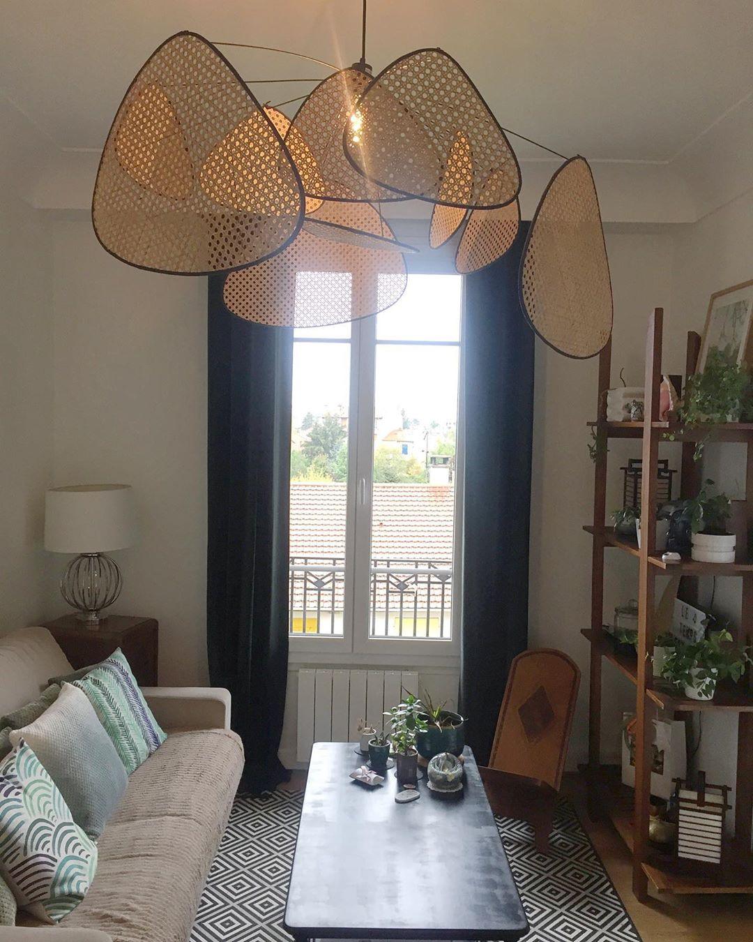 Ariinora hanglamp met rotan en swag industriële stijl
