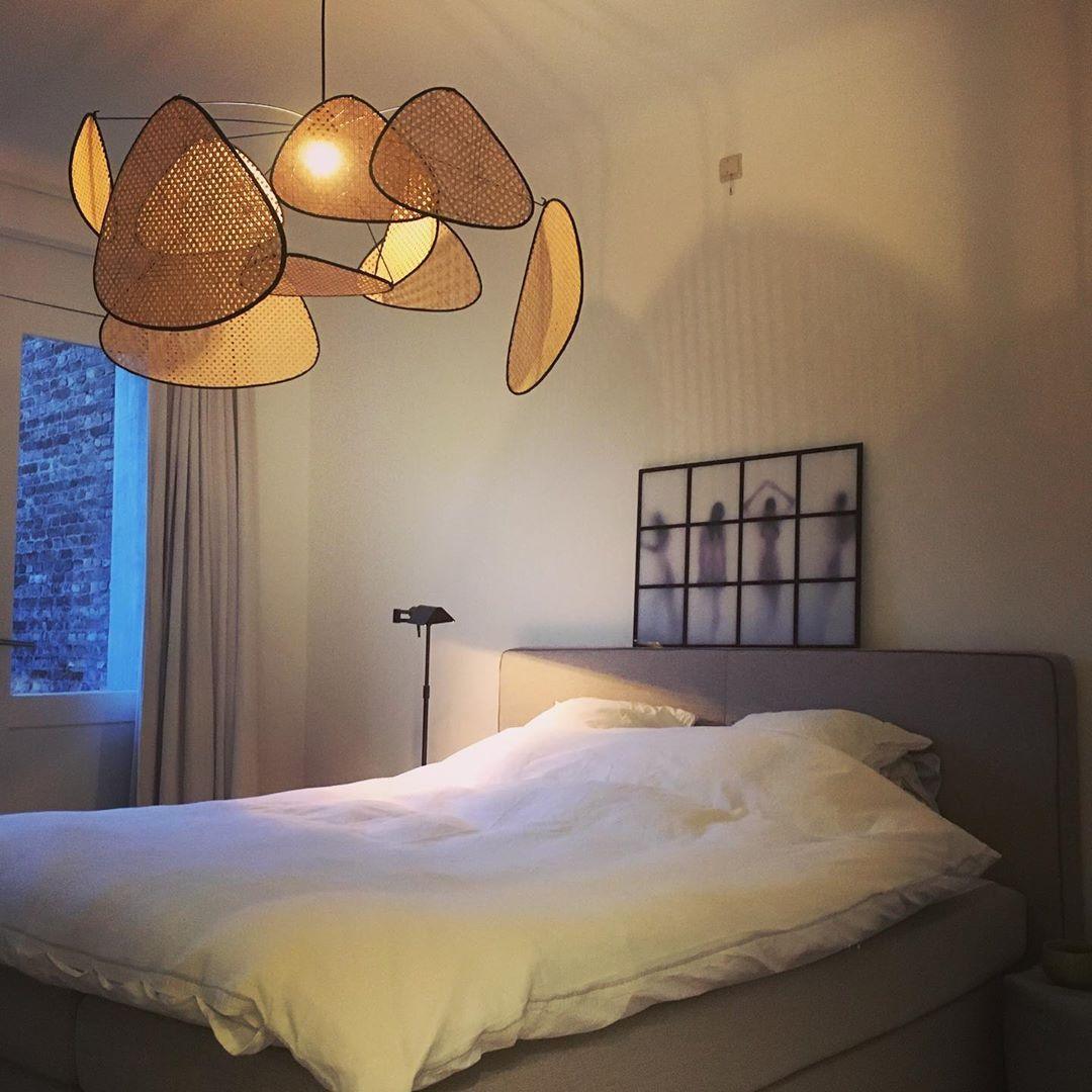 Ariinora hanglamp met rotan en swag industriële stijl