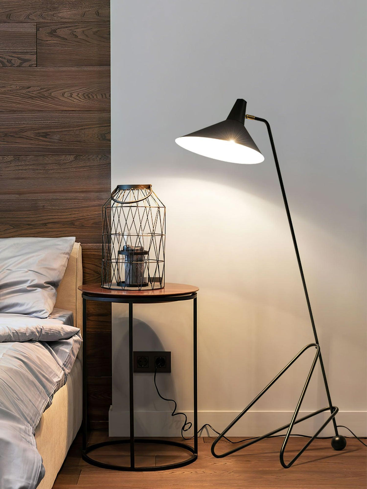 Caleleria Moderne vloerlamp in industriële stijl