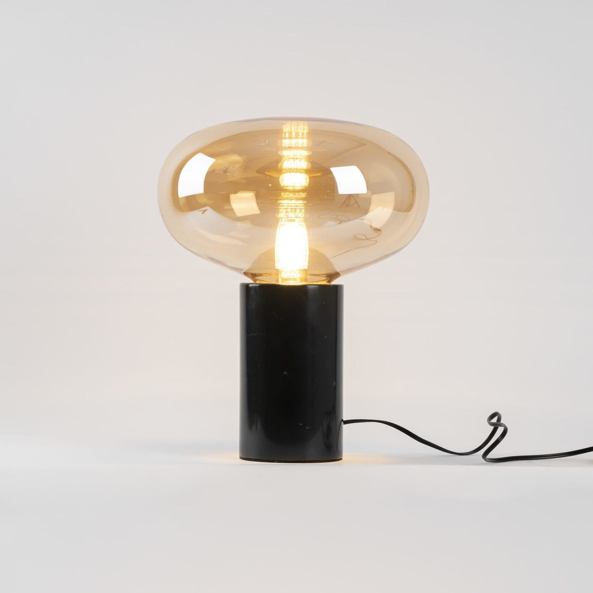 Rova Industriële tafellamp van marmer
