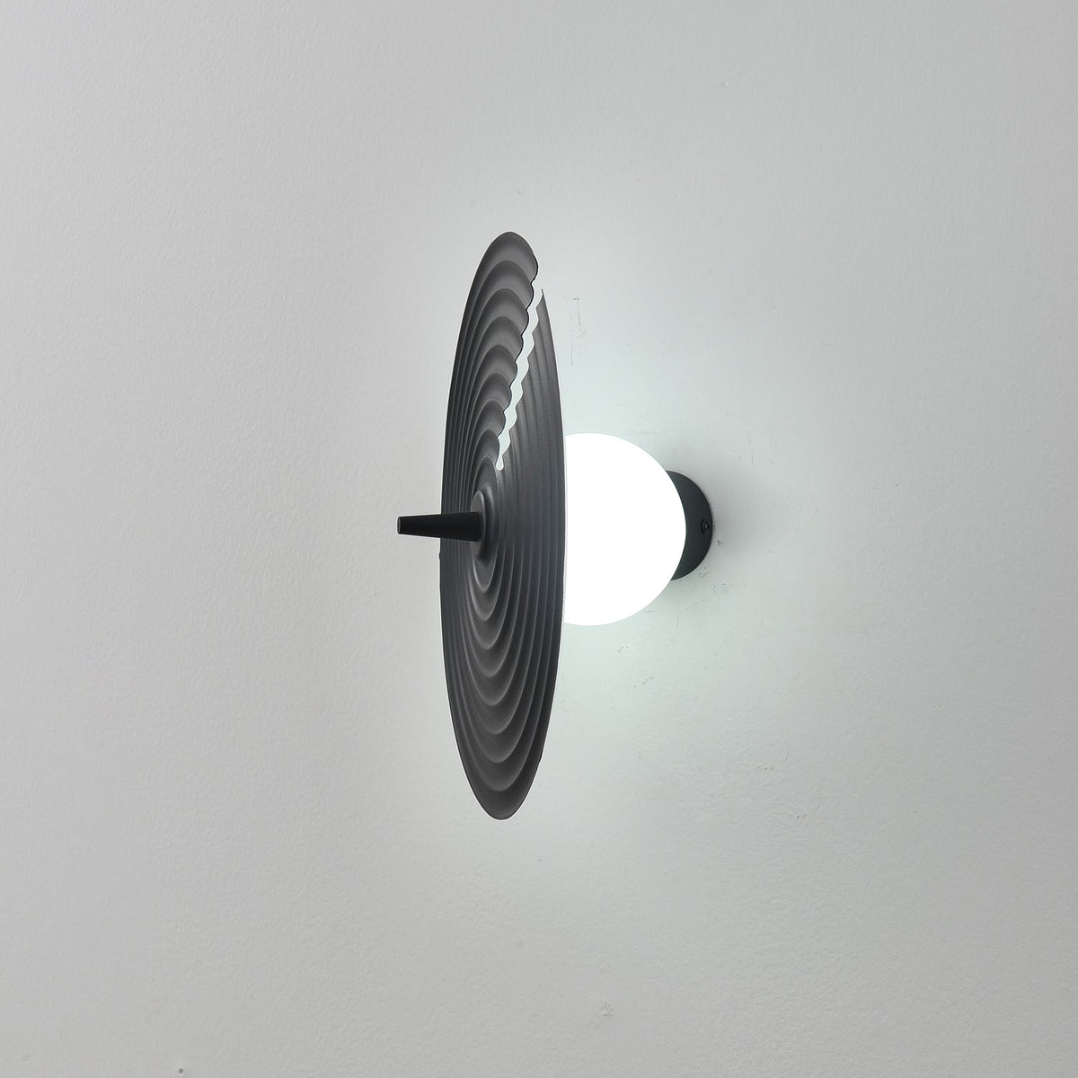 Avvarir klassieke Noordse kunst wandlamp