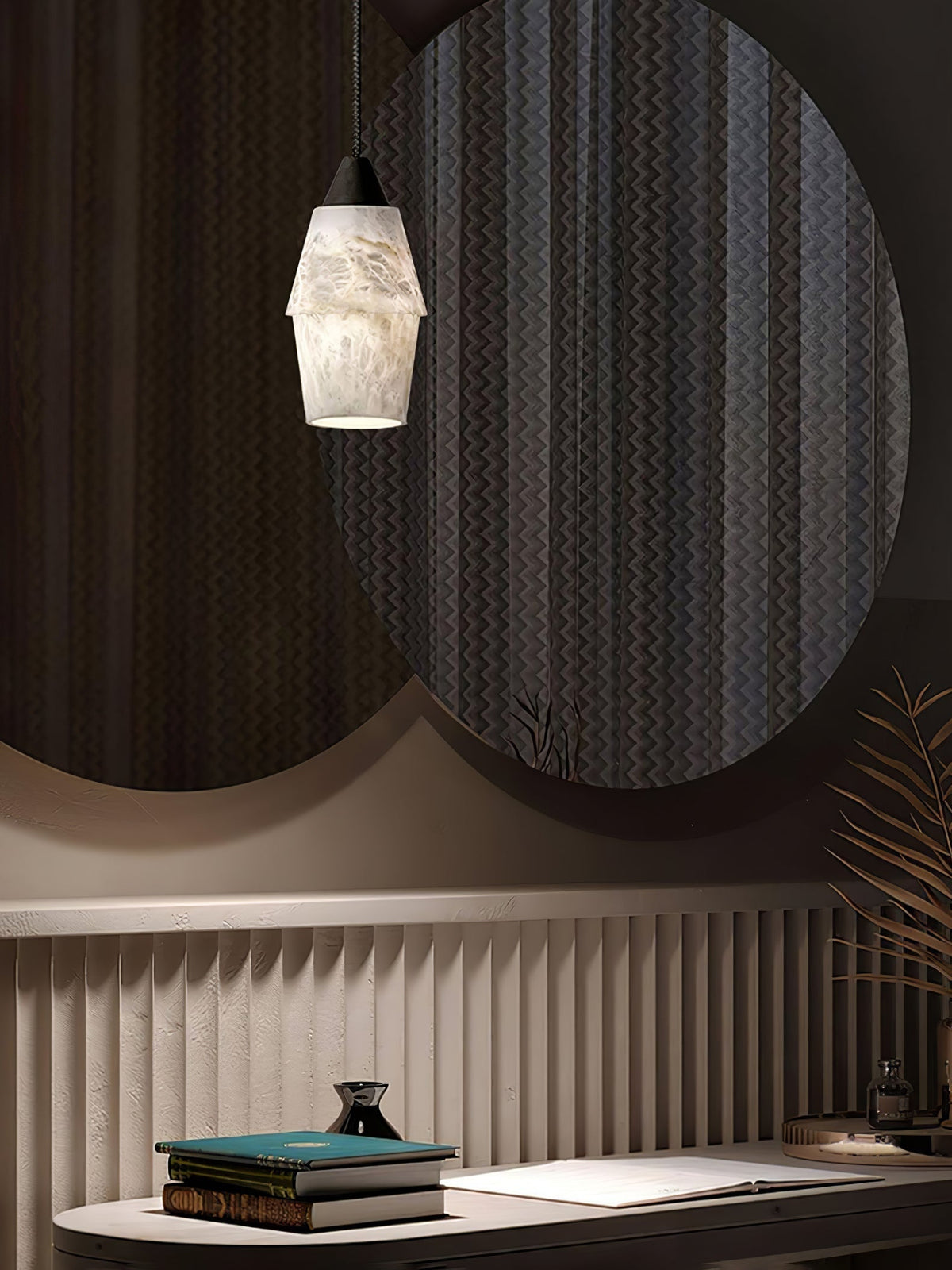 Ostara hanglamp van messing en albast