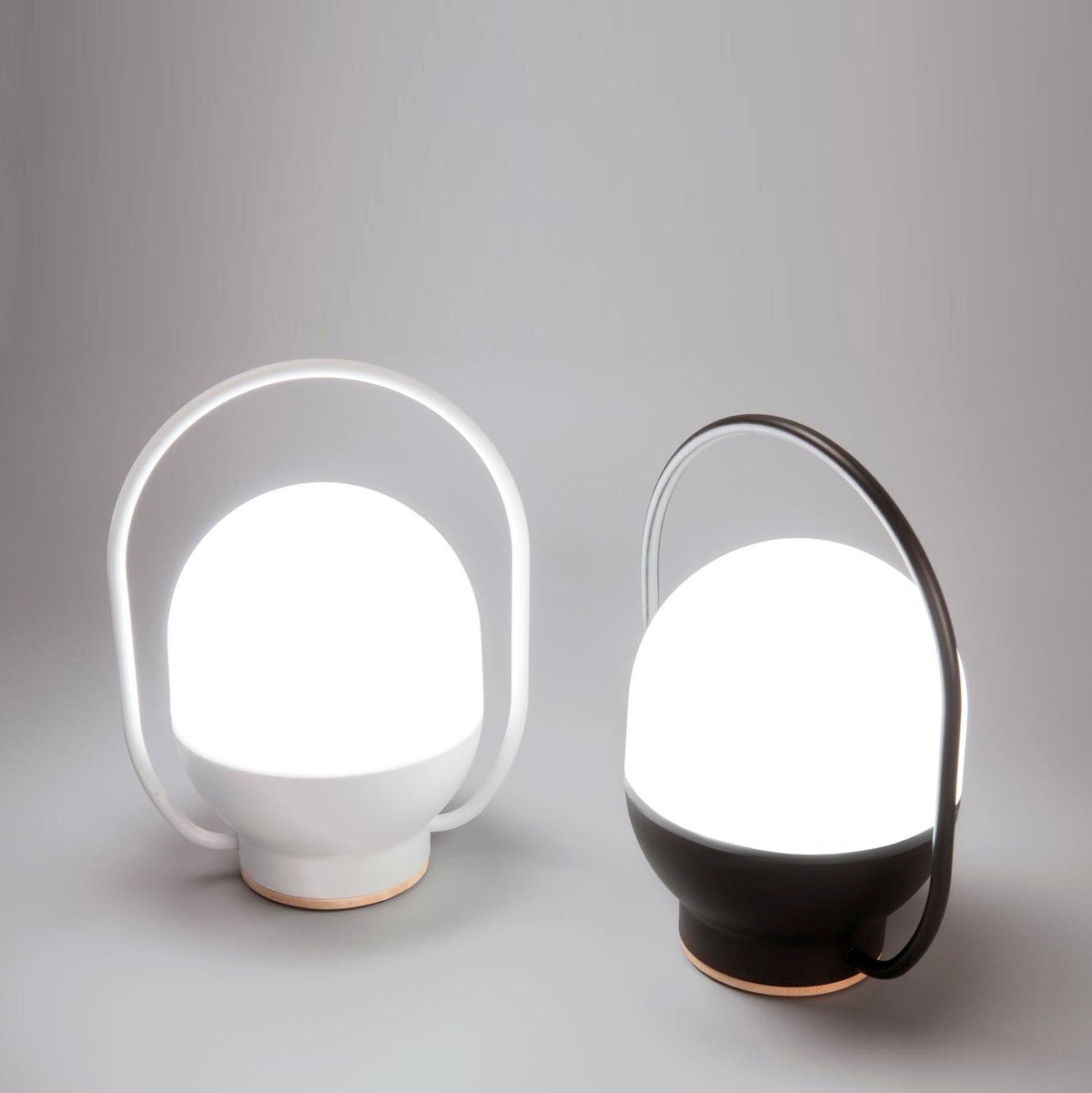 Orb Moderne tafellamp van glas
