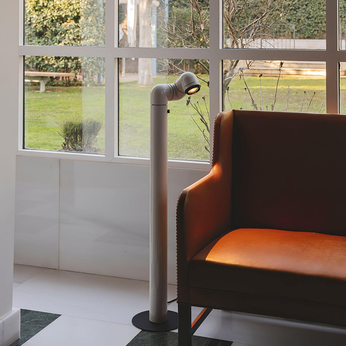 Nyor Aluminium vloerlamp