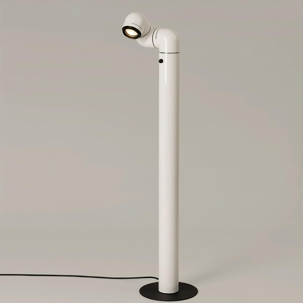 Nyor Aluminium vloerlamp