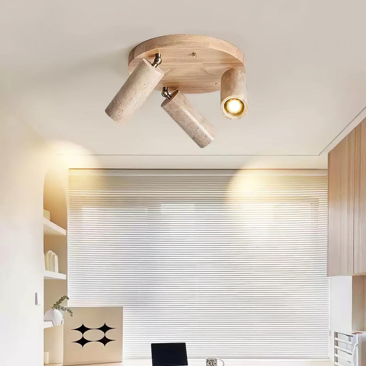 Zevenion meervoudige arm plafondlamp met walnoothout en geel travertin