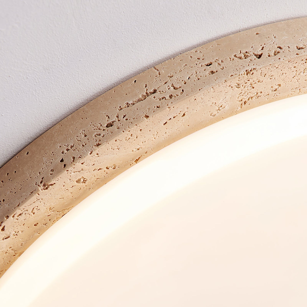 Tavisella gladde rand travertin plafondlamp