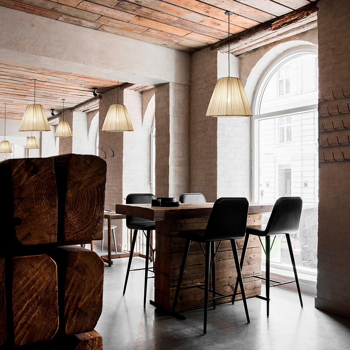Docan hanglamp met stoffen kap in retro-stijl