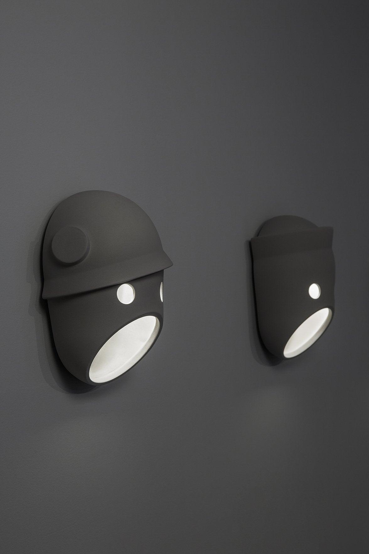 Mask wandlamp van hars