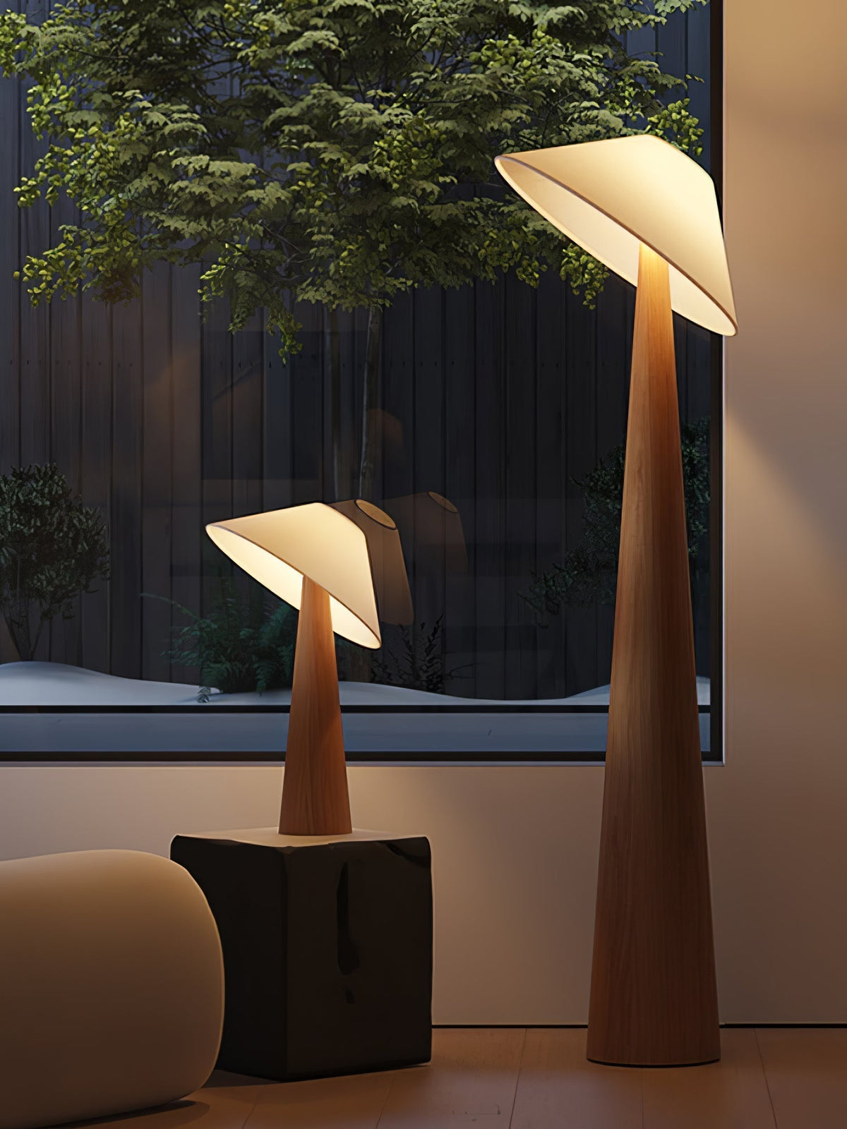 Vosile sculpturale tafellamp van hout