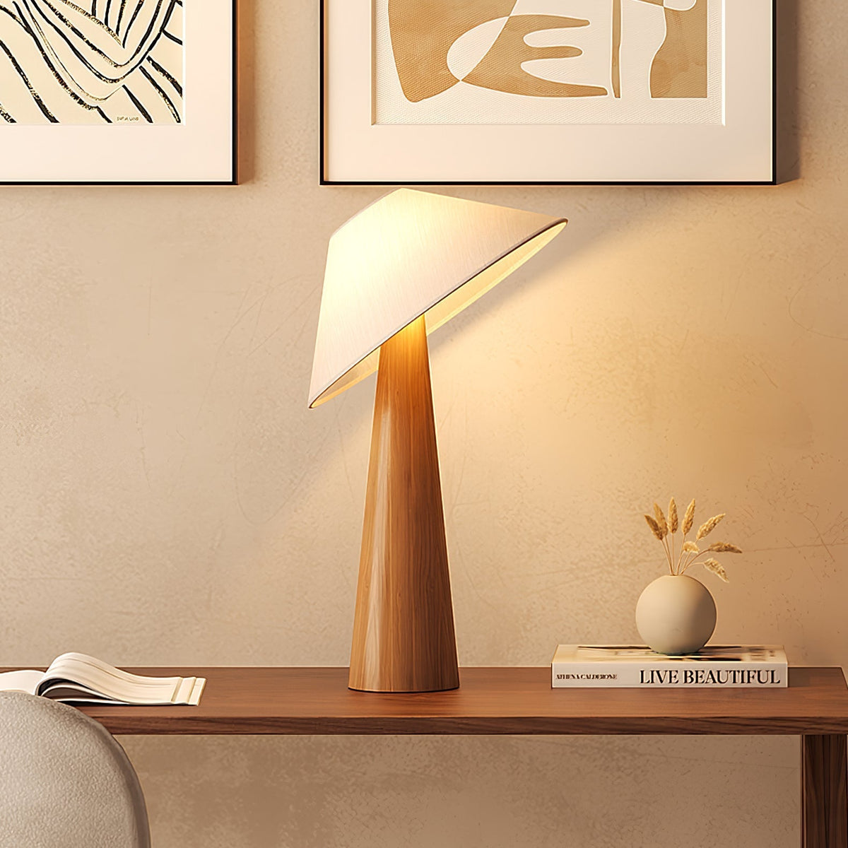 Vosile sculpturale tafellamp van hout