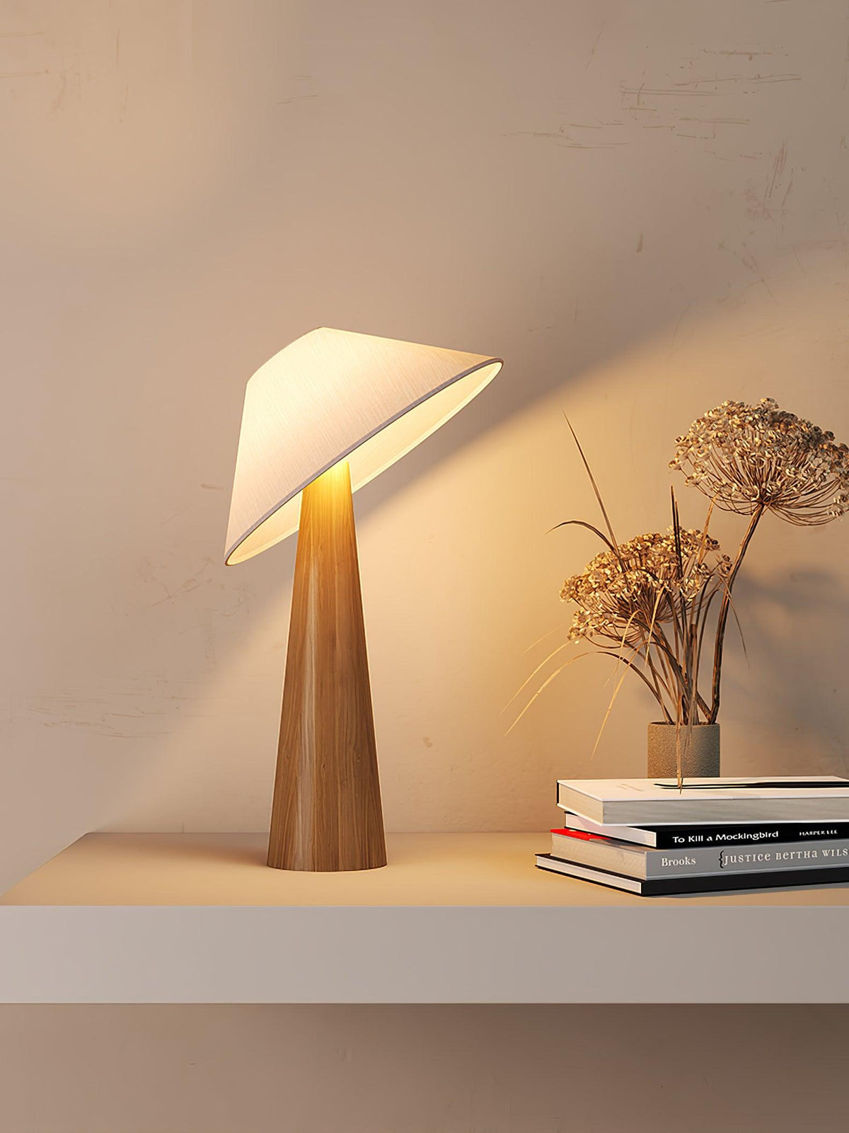 Vosile sculpturale tafellamp van hout