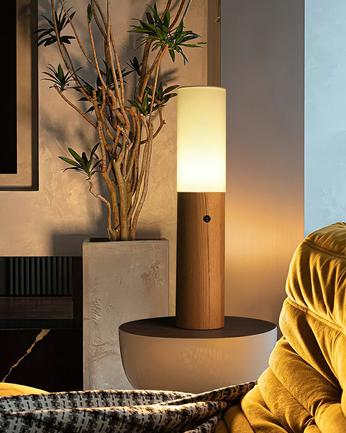 Viraalia Timber Column vloerlamp