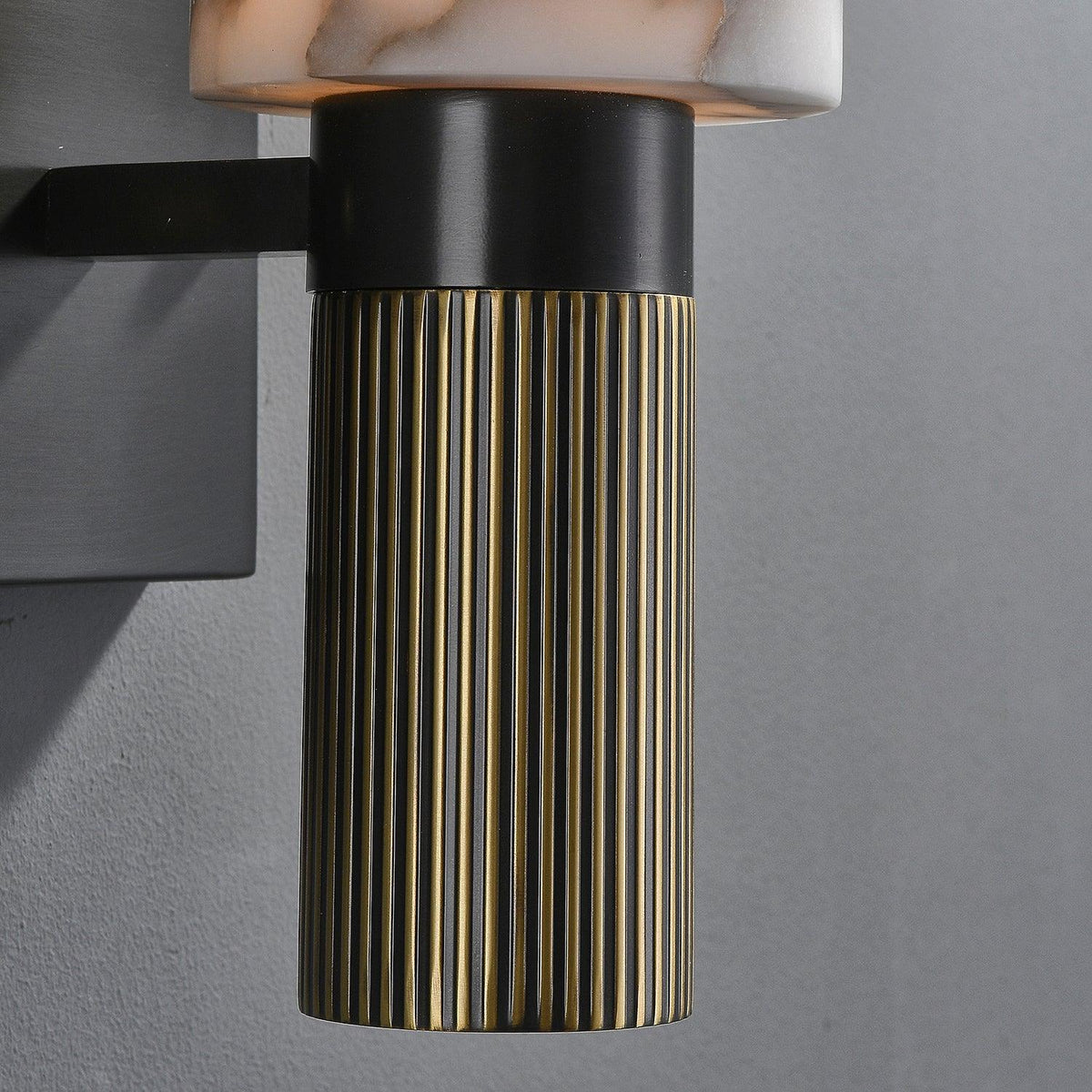 Aveninette wandlamp in albast
