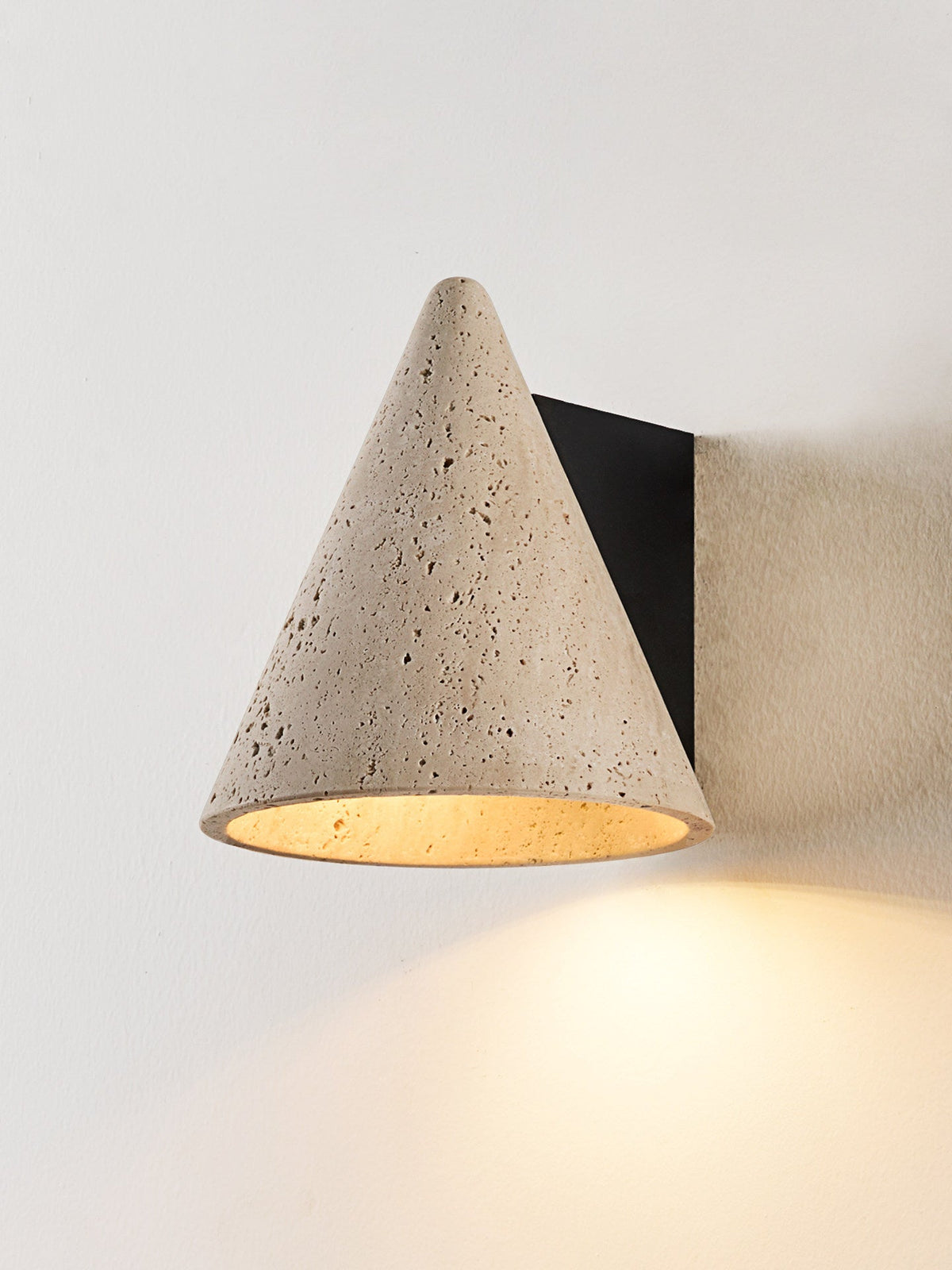 Petra Cone wandlamp