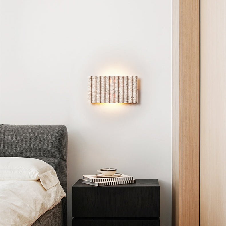 Noriora travertin Ribbed wandlamp