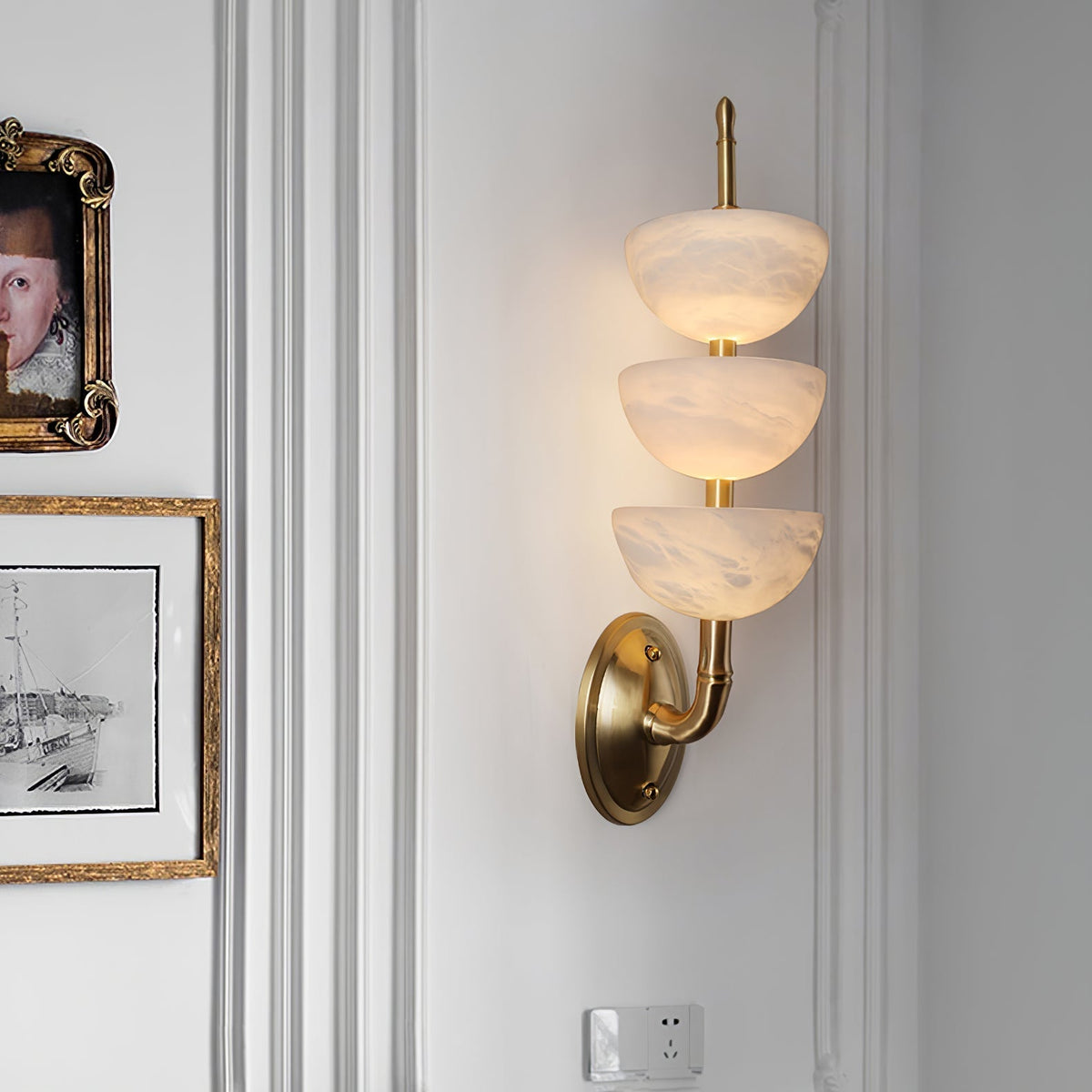 Ulmiraris albasten wandlamp