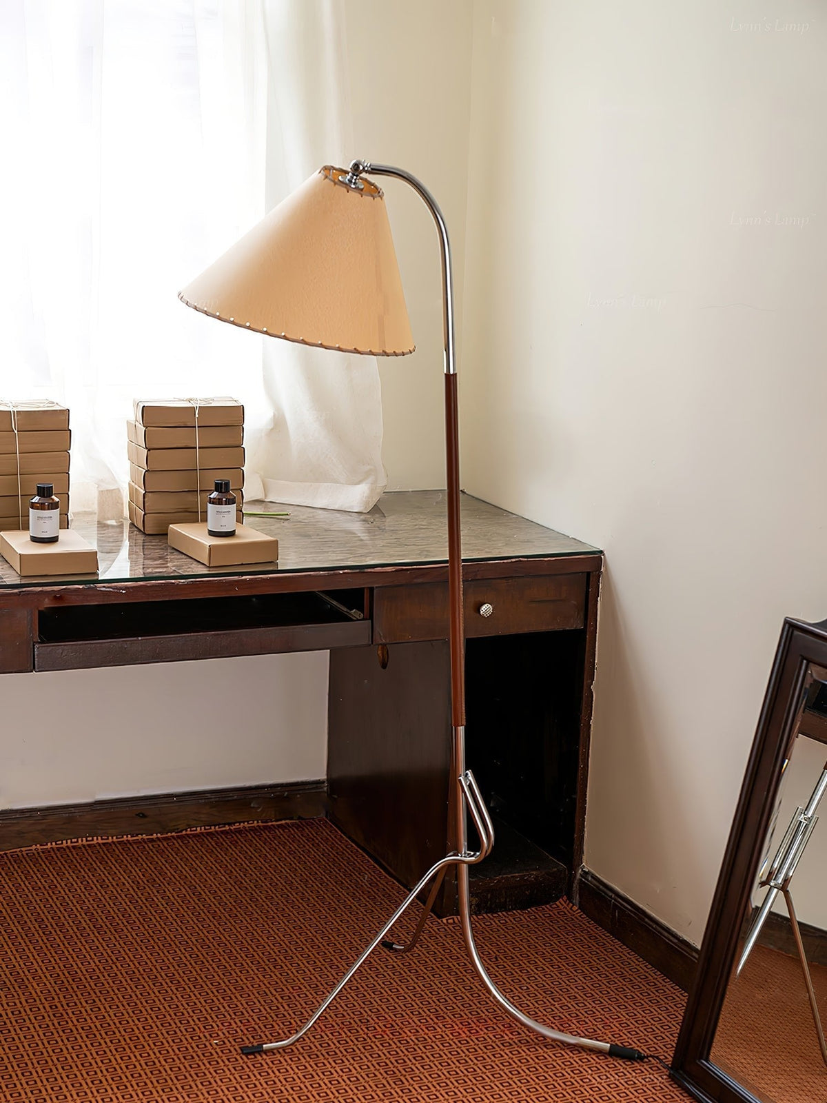 Lysandir gebogen houten vloerlamp