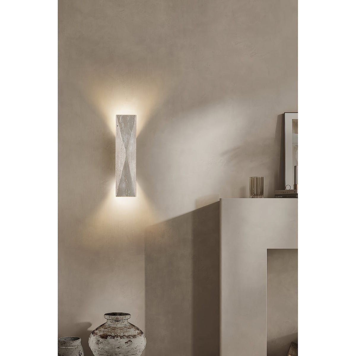 Taveenne travertin wandlamp