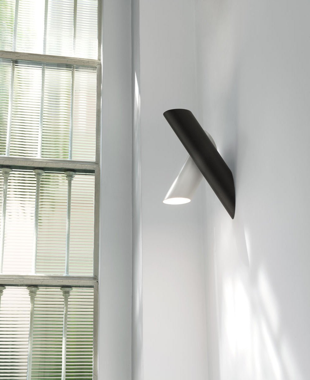 Perylis Moderne wandlamp met Minimalistische Tuben