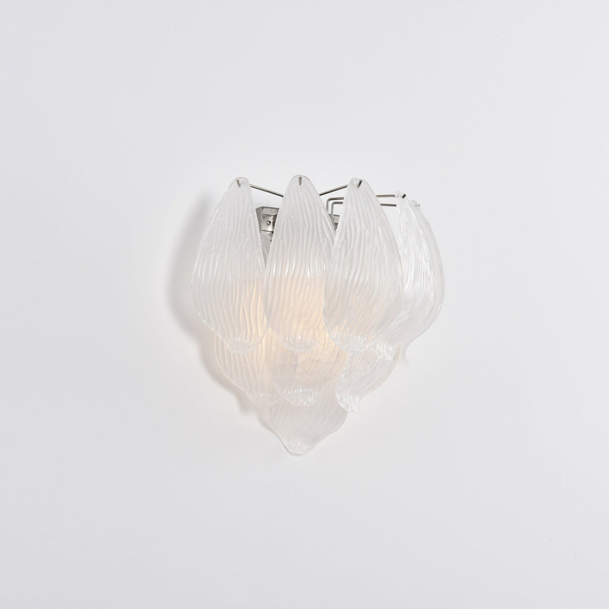 Lioriniella wandlamp Murano-glasbladeren met bloemblaadjes in cascaderende lagen met mat glas