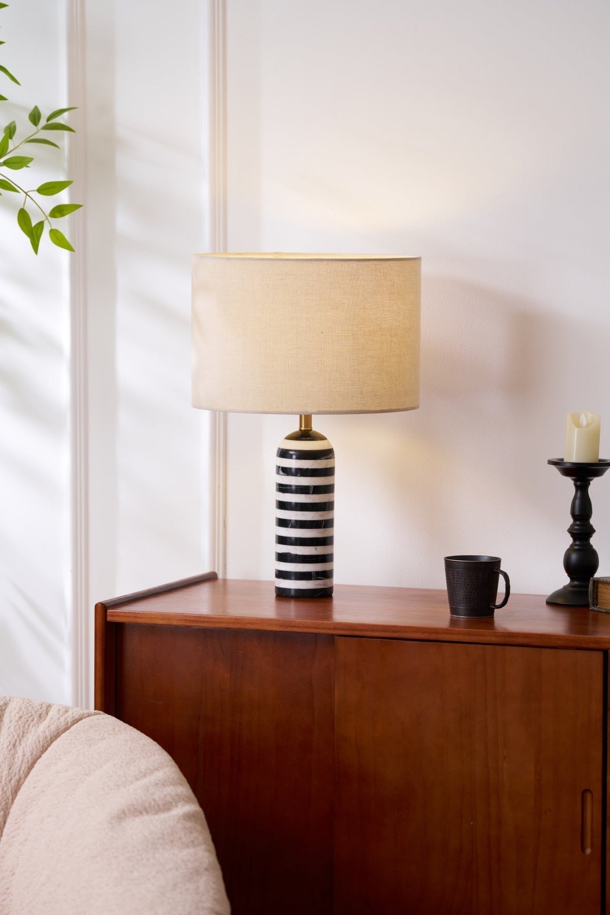 Avery moderne tafellamp