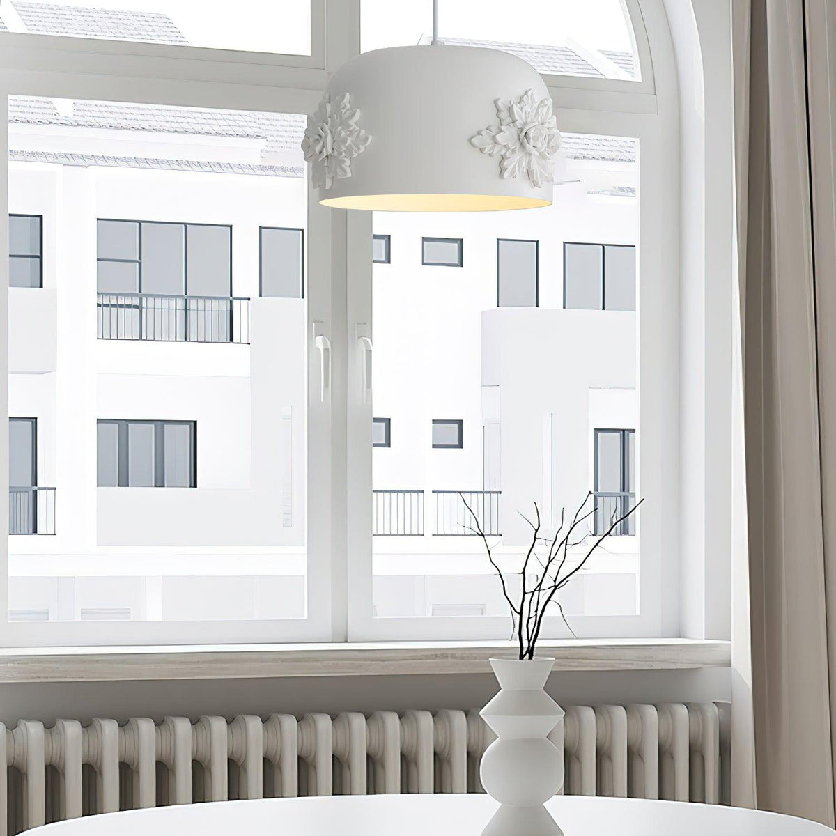 Solstice Minimalistische wandlamp van hars