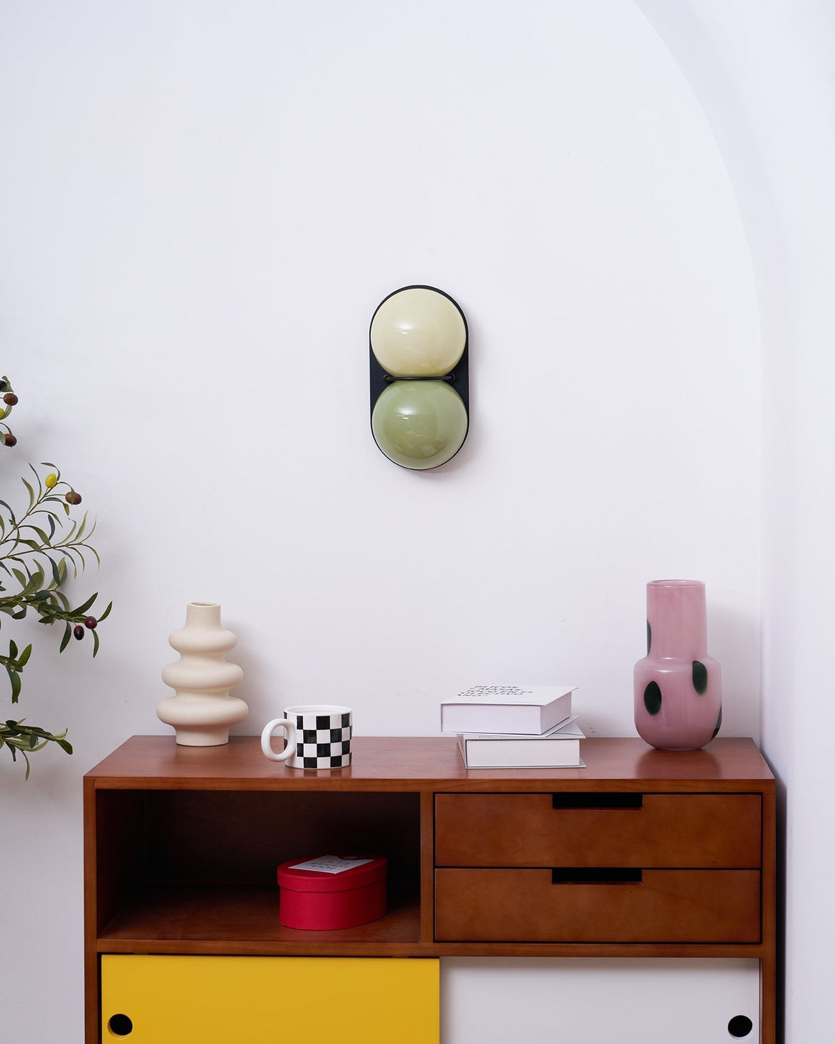 Two bollen wandlamp van glas