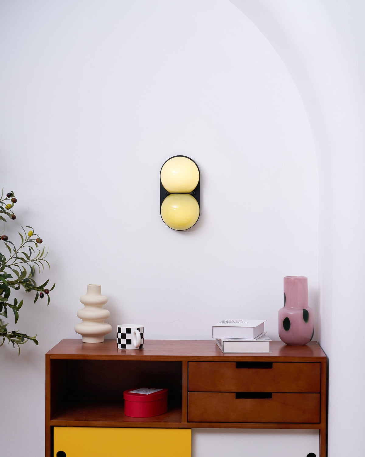 Two bollen wandlamp van glas