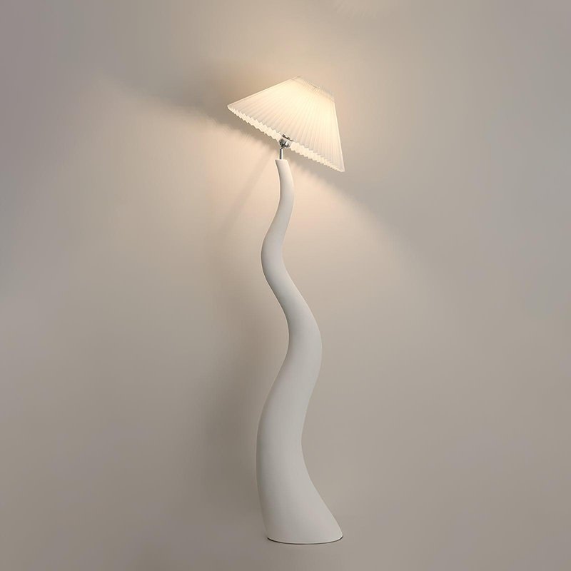 Bexyn vloerlamp van hars en stof