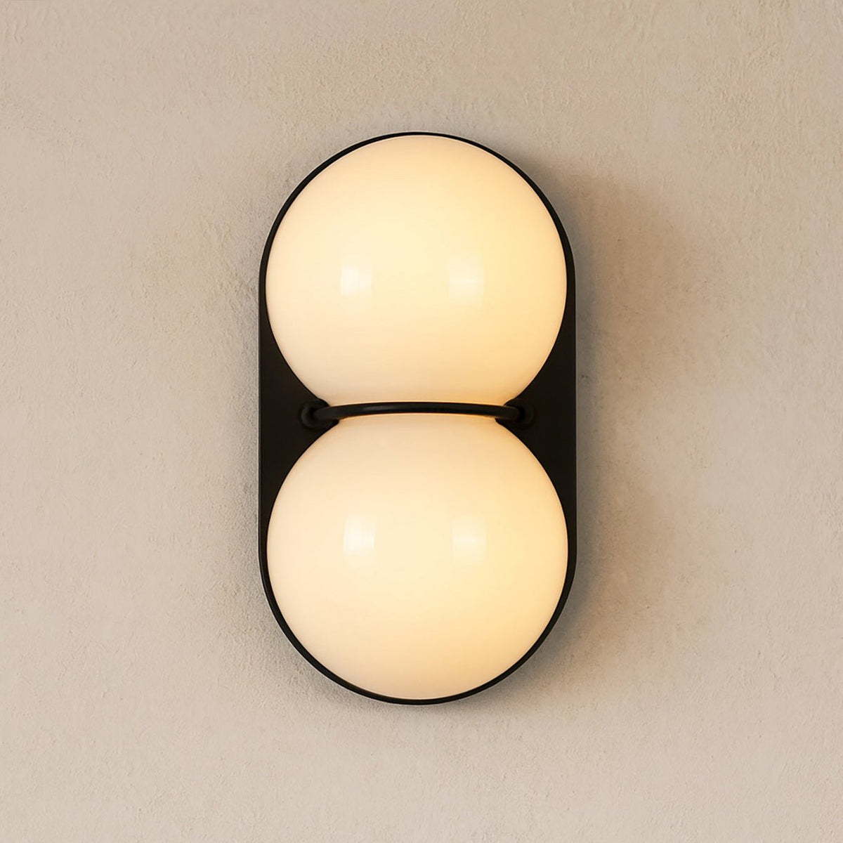 Two bollen wandlamp van glas