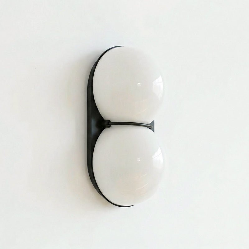 Two bollen wandlamp van glas