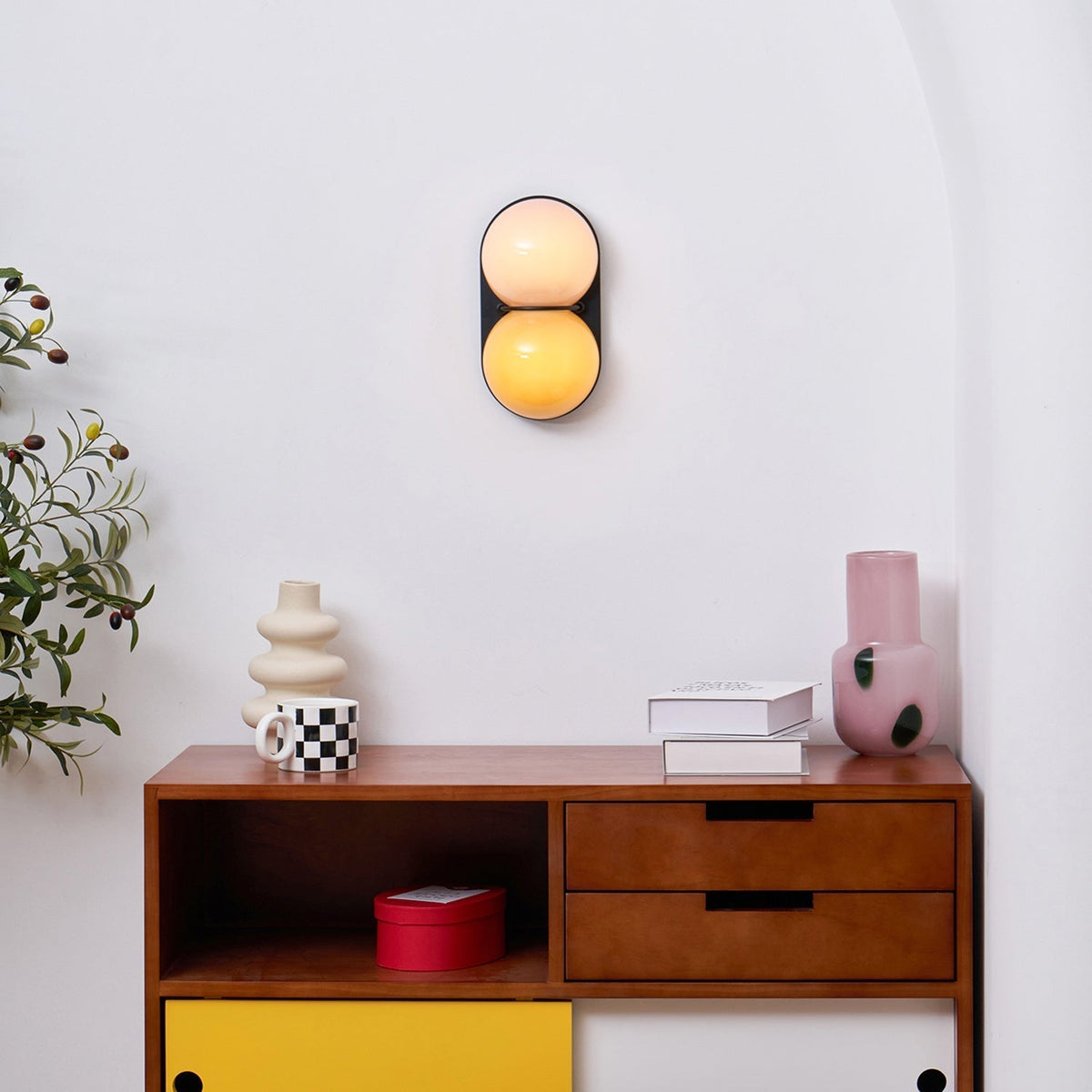 Two bollen wandlamp van glas