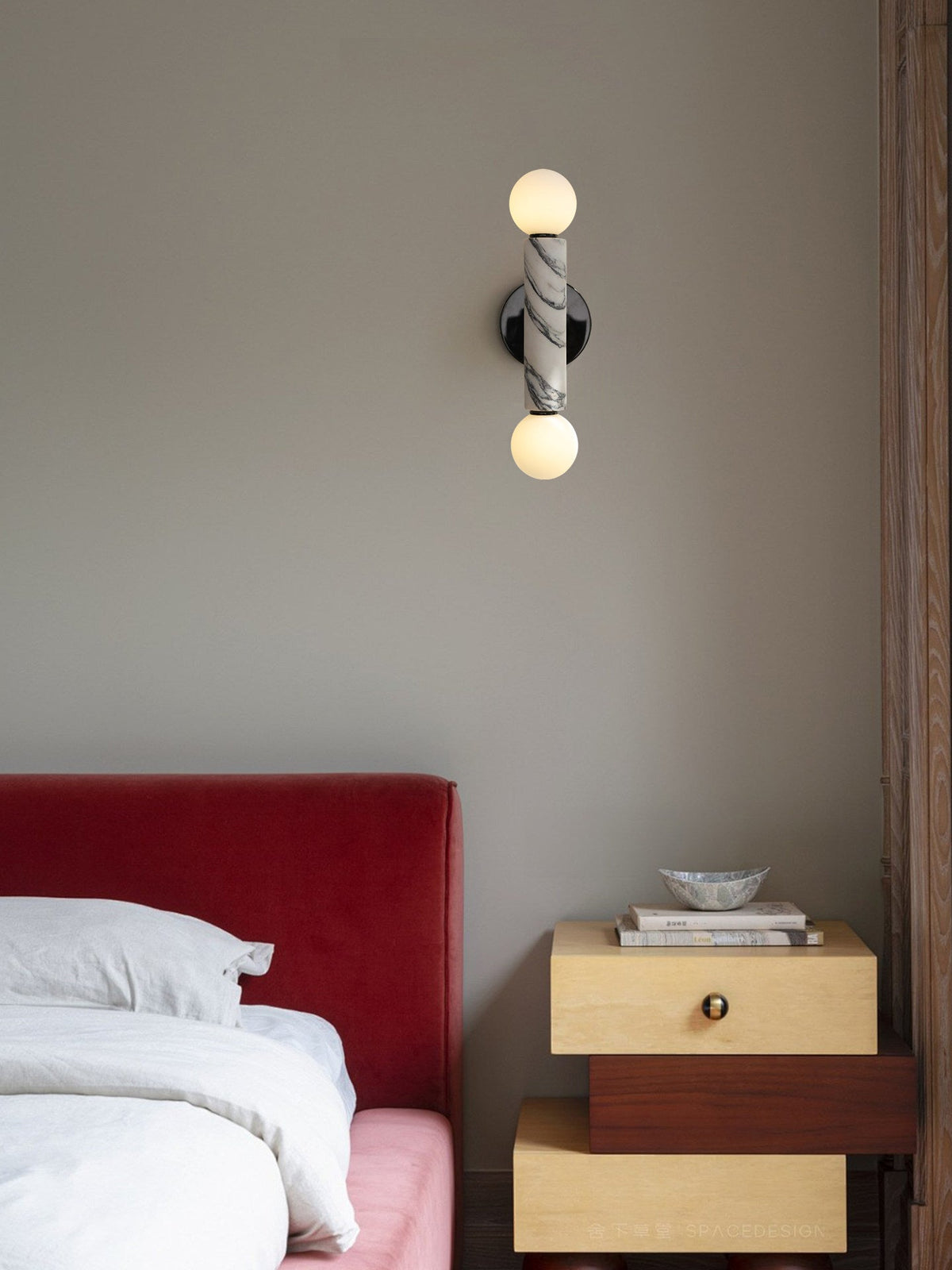 Oreleaine Orb wandlamp