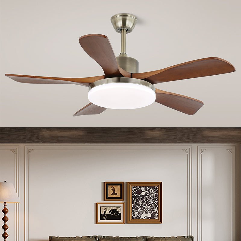 Elveora Moderne plafondventilator met verlichting van messing en walnoothout