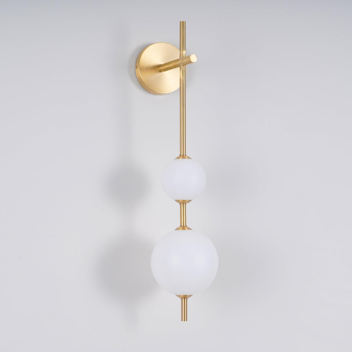 Ilraeia wandlamp met verticale bollen