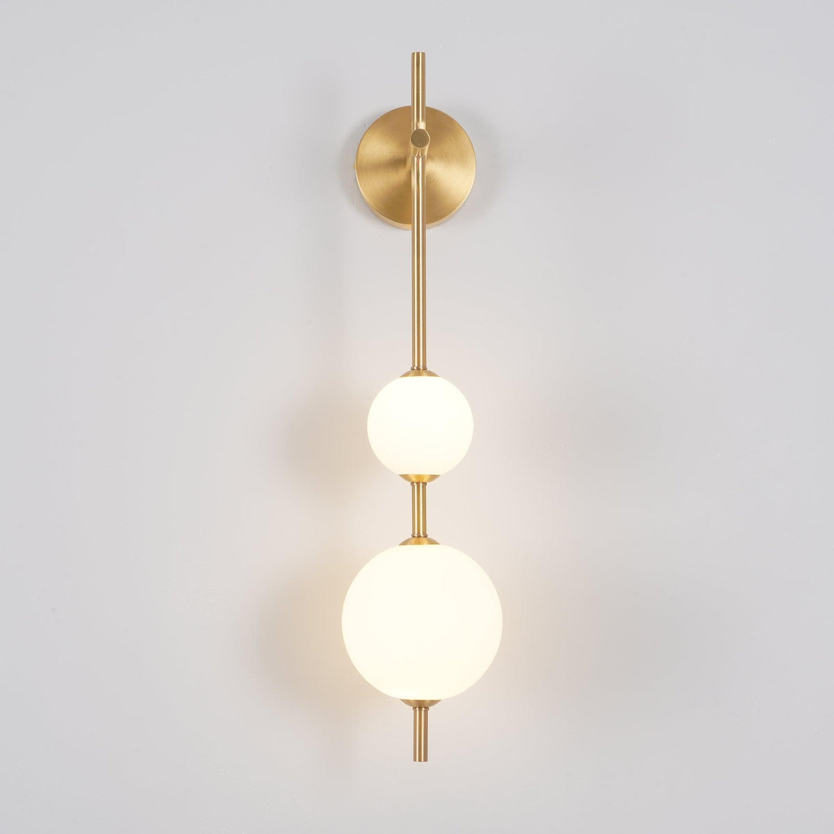 Ilraeia wandlamp met verticale bollen
