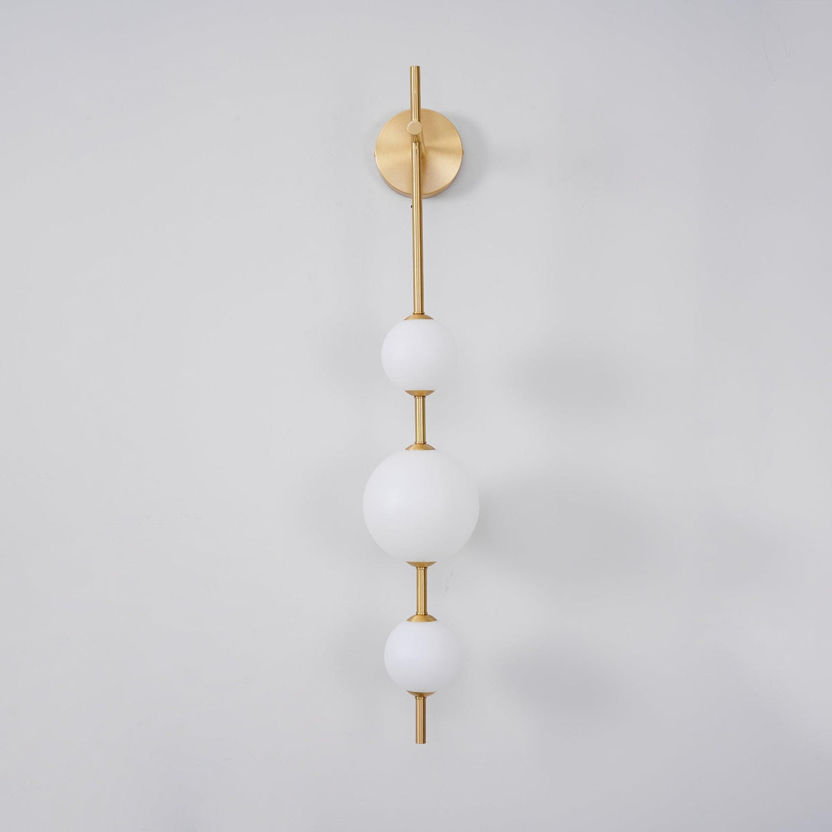 Ilraeia wandlamp met verticale bollen