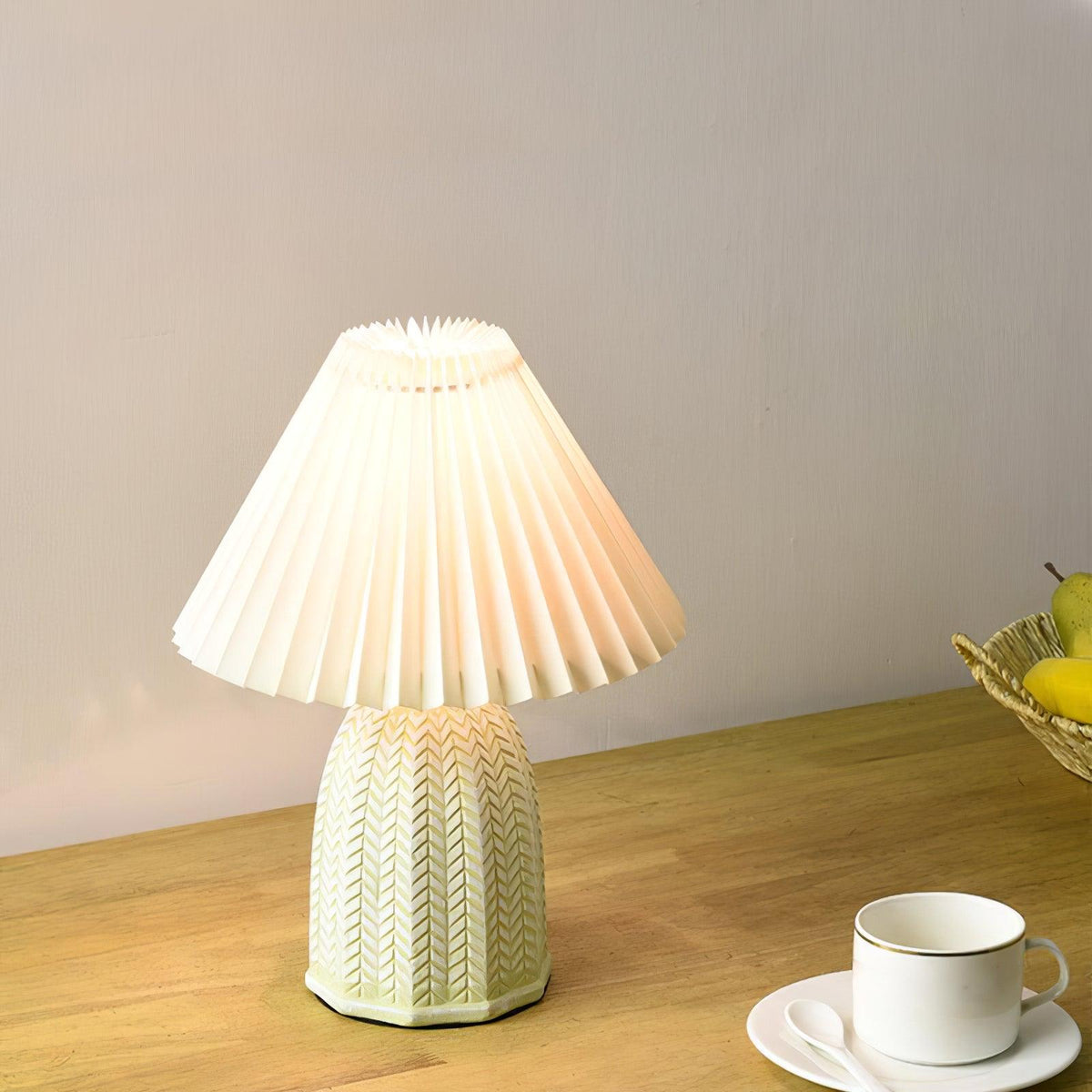 Xenlor Vintage tafellamp van stof in lichtgroen met beige kap
