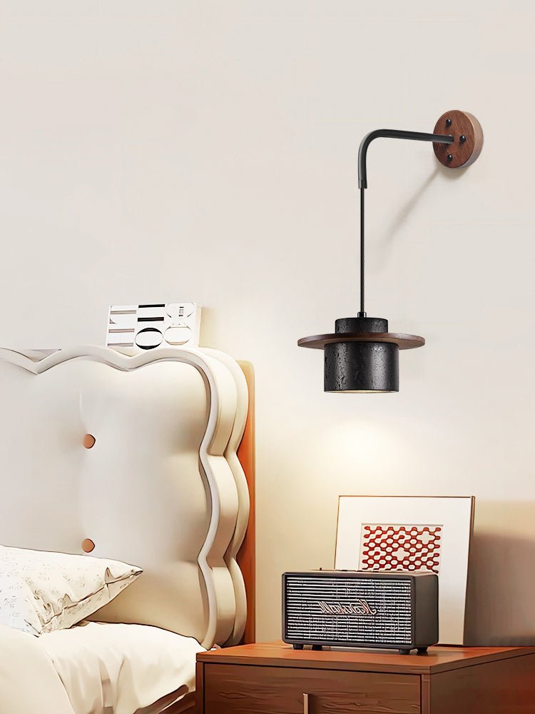 Halyn Moderne wandlamp in zwart travertin met walnoothout