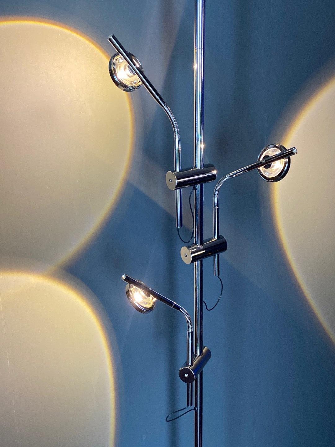 Receiv staal vloerlamp